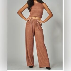 Lovepoem Mocha Crinkled Plissé Sleeveless Cropped Lounge Set Wide Leg Pants NWT